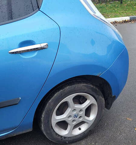 Синий Ниссан Лиф, объемом двигателя 0 л и пробегом 100 тыс. км за 4500 $, фото 8 на Automoto.ua