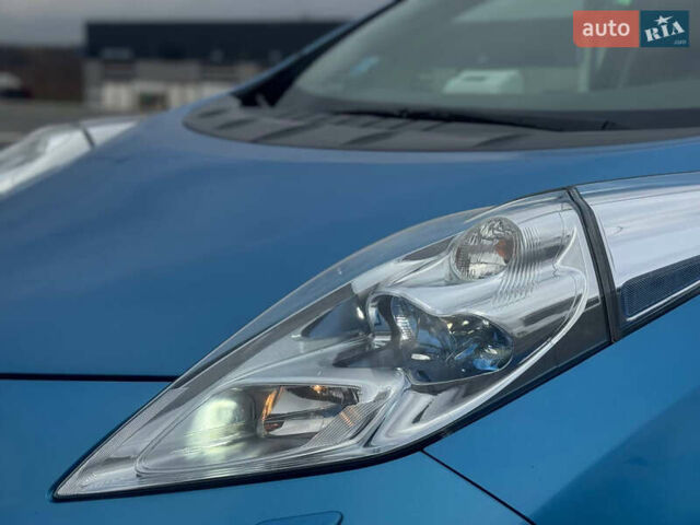 Синий Ниссан Лиф, объемом двигателя 0 л и пробегом 138 тыс. км за 4700 $, фото 19 на Automoto.ua