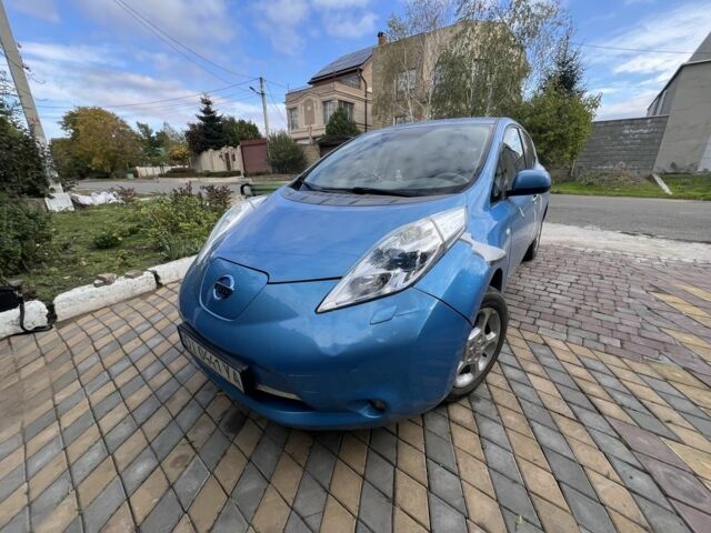 Синій Ніссан Ліф, об'ємом двигуна 0 л та пробігом 150 тис. км за 5616 $, фото 1 на Automoto.ua
