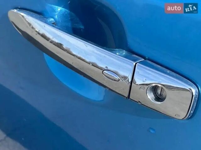 Синий Ниссан Лиф, объемом двигателя 0 л и пробегом 120 тыс. км за 5000 $, фото 5 на Automoto.ua