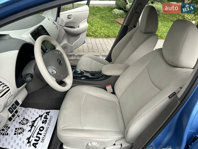 Синій Ніссан Ліф, об'ємом двигуна 0 л та пробігом 63 тис. км за 5500 $, фото 27 на Automoto.ua