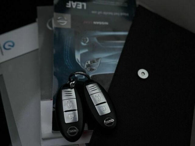 Синій Ніссан Ліф, об'ємом двигуна 0 л та пробігом 138 тис. км за 4300 $, фото 12 на Automoto.ua