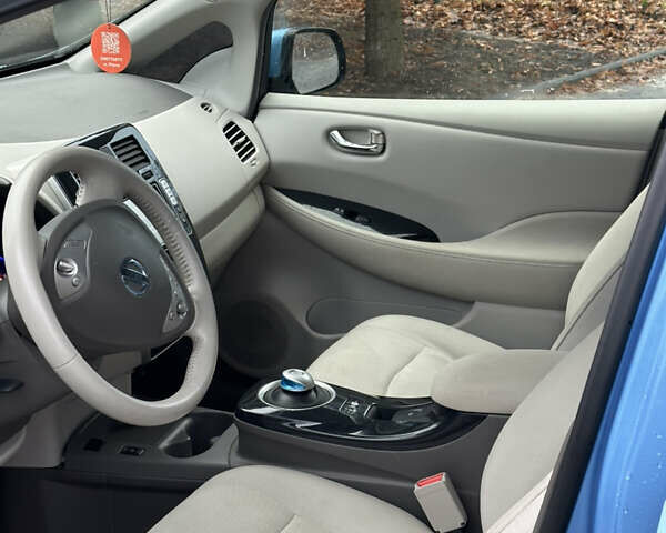 Синий Ниссан Лиф, объемом двигателя 0 л и пробегом 162 тыс. км за 4450 $, фото 8 на Automoto.ua