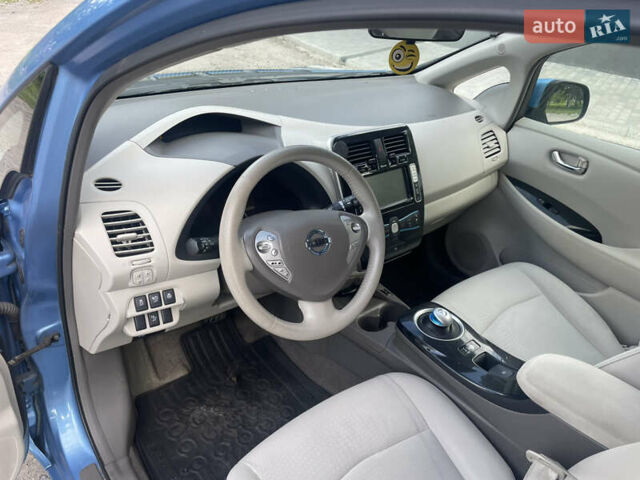 Синий Ниссан Лиф, объемом двигателя 0 л и пробегом 196 тыс. км за 4555 $, фото 32 на Automoto.ua