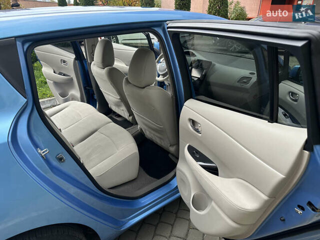 Синій Ніссан Ліф, об'ємом двигуна 0 л та пробігом 63 тис. км за 5500 $, фото 18 на Automoto.ua