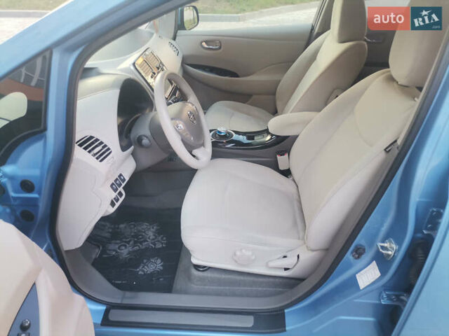 Синій Ніссан Ліф, об'ємом двигуна 0 л та пробігом 120 тис. км за 4500 $, фото 16 на Automoto.ua