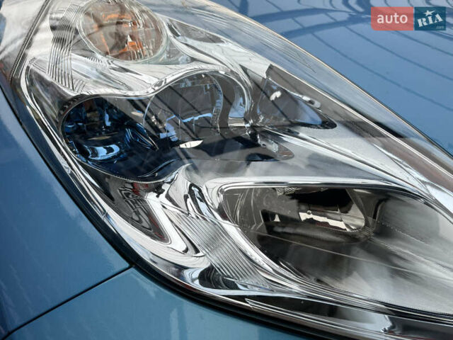 Синий Ниссан Лиф, объемом двигателя 0 л и пробегом 107 тыс. км за 4350 $, фото 2 на Automoto.ua