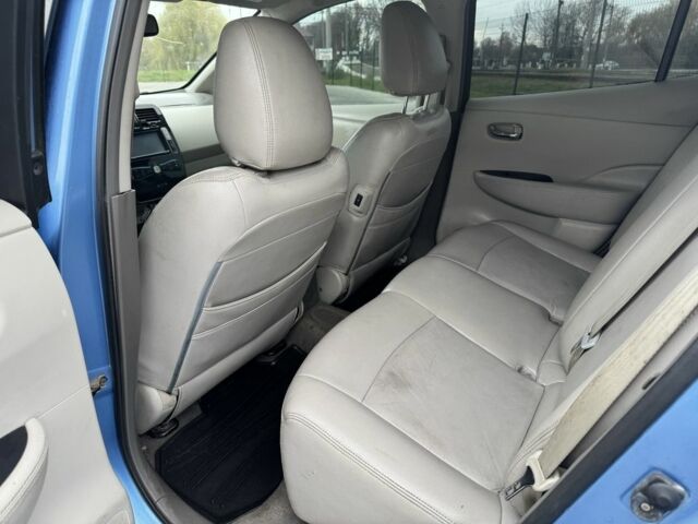 Синий Ниссан Лиф, объемом двигателя 0 л и пробегом 117 тыс. км за 3500 $, фото 5 на Automoto.ua