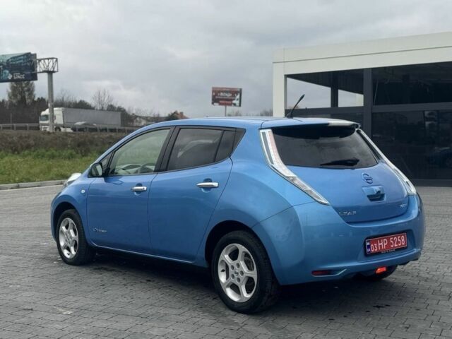 Синий Ниссан Лиф, объемом двигателя 0 л и пробегом 138 тыс. км за 4700 $, фото 1 на Automoto.ua