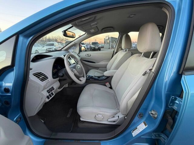 Синий Ниссан Лиф, объемом двигателя 2 л и пробегом 119 тыс. км за 4300 $, фото 10 на Automoto.ua