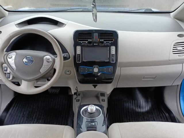 Синий Ниссан Лиф, объемом двигателя 0 л и пробегом 115 тыс. км за 5850 $, фото 14 на Automoto.ua