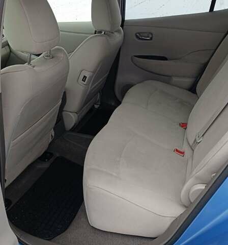 Синий Ниссан Лиф, объемом двигателя 0 л и пробегом 120 тыс. км за 4650 $, фото 12 на Automoto.ua