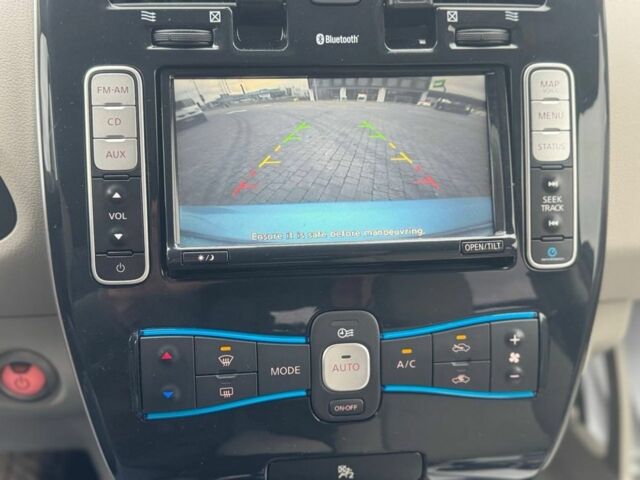 Синий Ниссан Лиф, объемом двигателя 0 л и пробегом 138 тыс. км за 4700 $, фото 6 на Automoto.ua