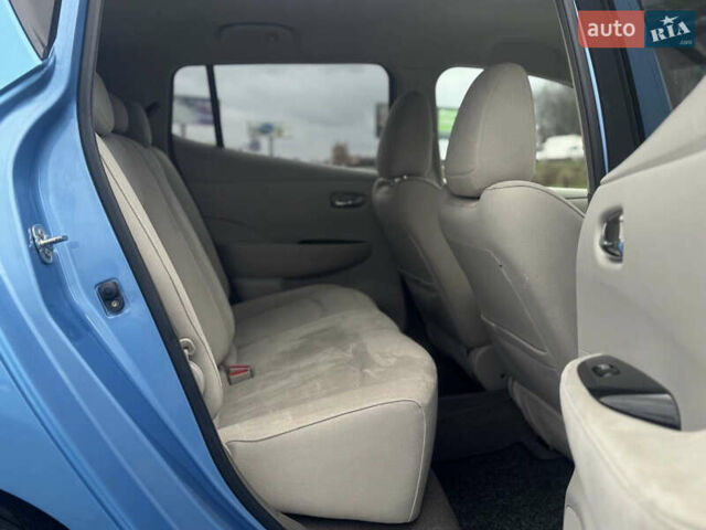 Синий Ниссан Лиф, объемом двигателя 0 л и пробегом 138 тыс. км за 4700 $, фото 22 на Automoto.ua