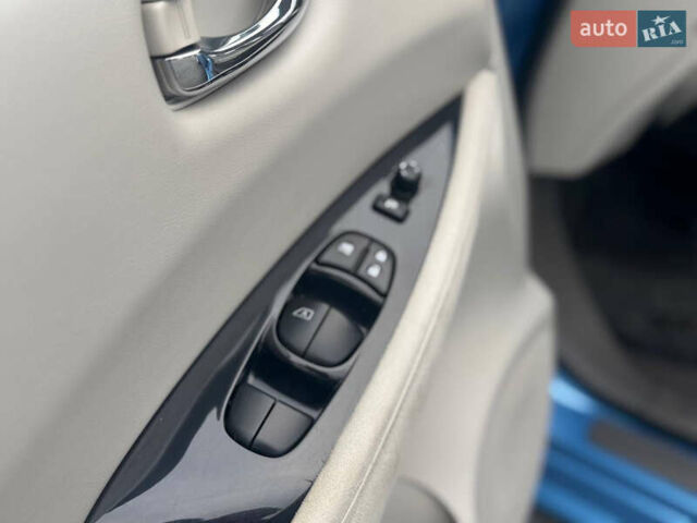 Синий Ниссан Лиф, объемом двигателя 0 л и пробегом 138 тыс. км за 4700 $, фото 13 на Automoto.ua