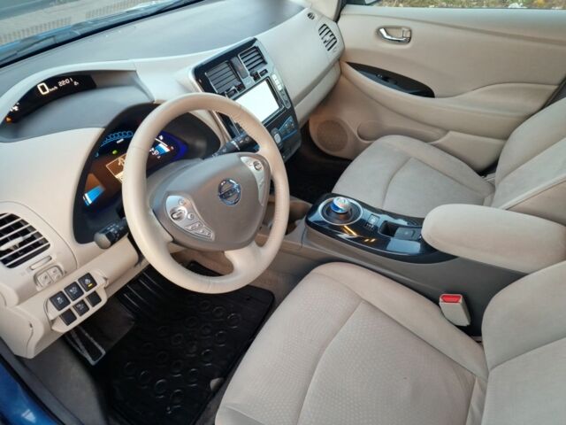 Синий Ниссан Лиф, объемом двигателя 0 л и пробегом 112 тыс. км за 5850 $, фото 17 на Automoto.ua