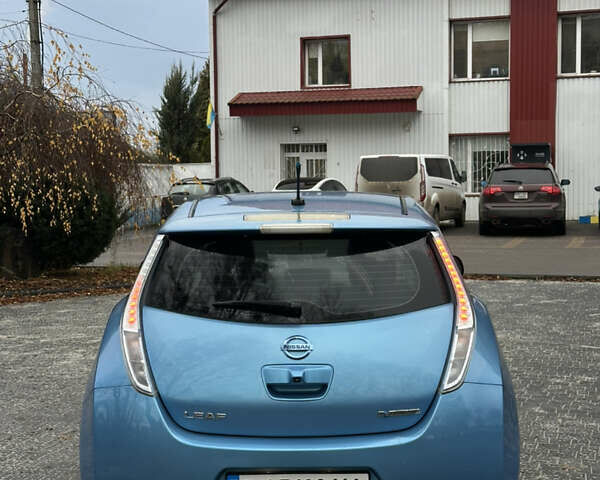 Синий Ниссан Лиф, объемом двигателя 0 л и пробегом 162 тыс. км за 4450 $, фото 4 на Automoto.ua
