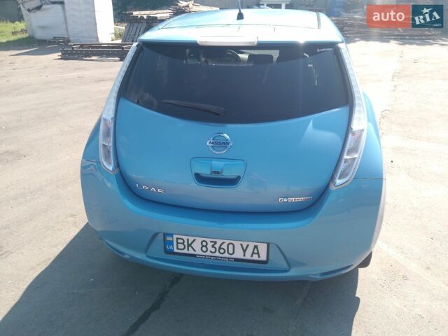 Синий Ниссан Лиф, объемом двигателя 0 л и пробегом 124 тыс. км за 6435 $, фото 6 на Automoto.ua