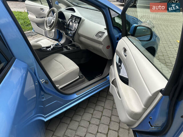 Синій Ніссан Ліф, об'ємом двигуна 0 л та пробігом 63 тис. км за 5500 $, фото 17 на Automoto.ua