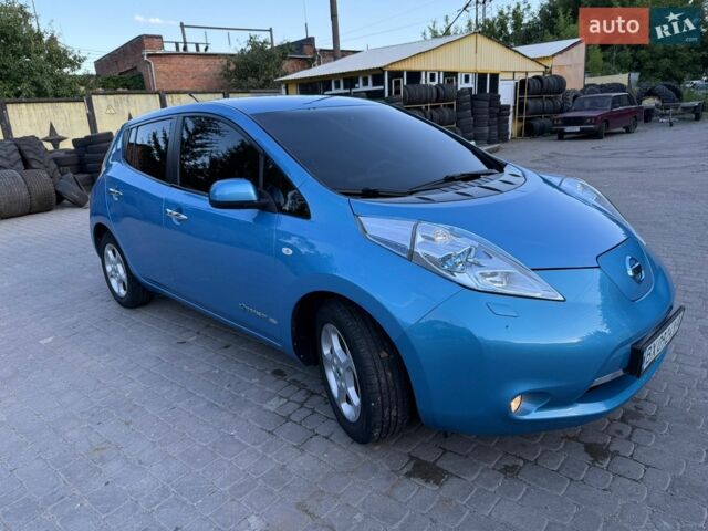 Синий Ниссан Лиф, объемом двигателя 0 л и пробегом 190 тыс. км за 10500 $, фото 8 на Automoto.ua