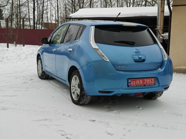Синий Ниссан Лиф, объемом двигателя 0 л и пробегом 147 тыс. км за 4250 $, фото 4 на Automoto.ua