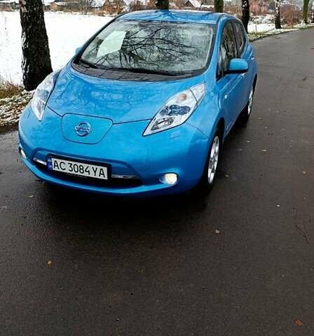 Синий Ниссан Лиф, объемом двигателя 0 л и пробегом 120 тыс. км за 4650 $, фото 3 на Automoto.ua