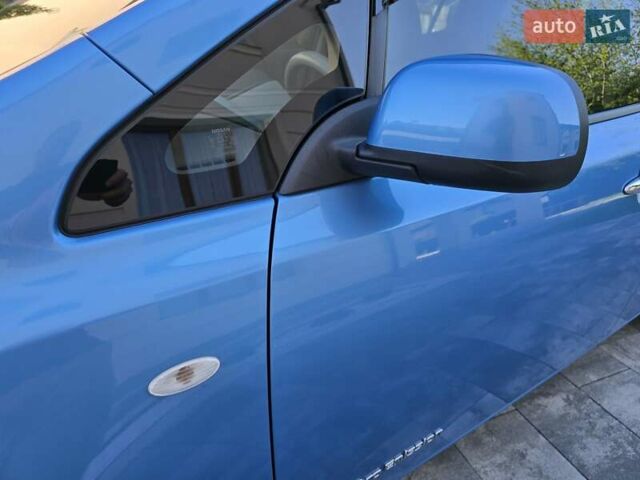 Синий Ниссан Лиф, объемом двигателя 0 л и пробегом 116 тыс. км за 5500 $, фото 36 на Automoto.ua