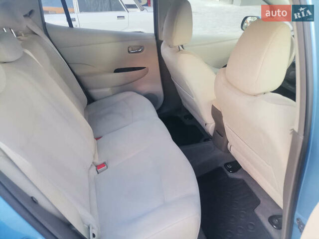 Синій Ніссан Ліф, об'ємом двигуна 0 л та пробігом 120 тис. км за 4500 $, фото 18 на Automoto.ua