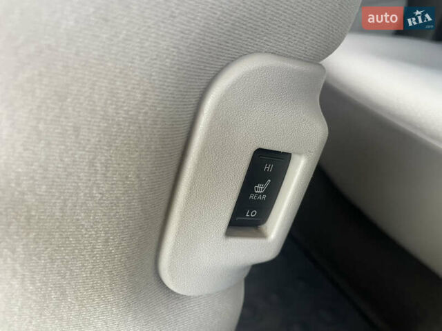 Синий Ниссан Лиф, объемом двигателя 0 л и пробегом 196 тыс. км за 4555 $, фото 34 на Automoto.ua