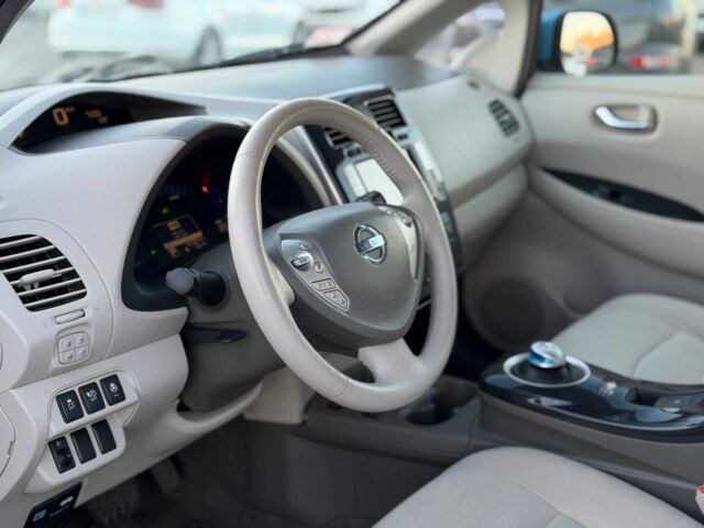 Синий Ниссан Лиф, объемом двигателя 2 л и пробегом 119 тыс. км за 4300 $, фото 12 на Automoto.ua