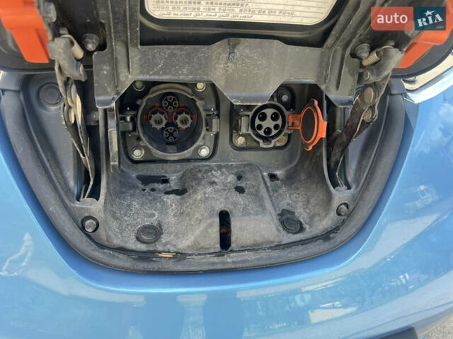 Синий Ниссан Лиф, объемом двигателя 0 л и пробегом 196 тыс. км за 4555 $, фото 53 на Automoto.ua