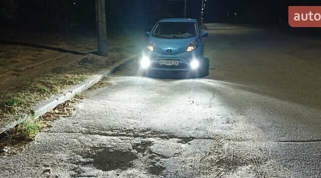 Синій Ніссан Ліф, об'ємом двигуна 0 л та пробігом 114 тис. км за 5400 $, фото 9 на Automoto.ua