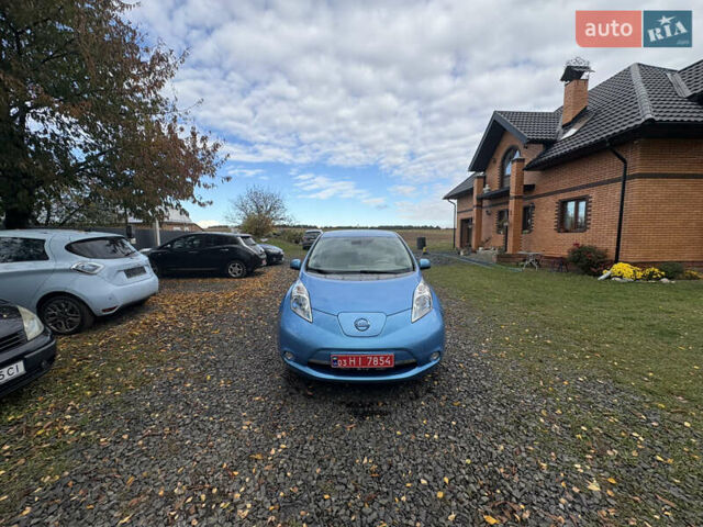 Синий Ниссан Лиф, объемом двигателя 0 л и пробегом 103 тыс. км за 4900 $, фото 12 на Automoto.ua