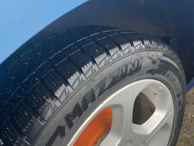 Синий Ниссан Лиф, объемом двигателя 0 л и пробегом 1 тыс. км за 4500 $, фото 3 на Automoto.ua