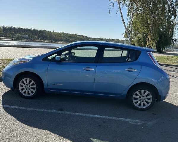 Синий Ниссан Лиф, объемом двигателя 0 л и пробегом 111 тыс. км за 6500 $, фото 66 на Automoto.ua