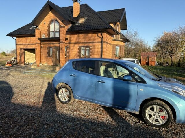 Синій Ніссан Ліф, об'ємом двигуна 0 л та пробігом 103 тис. км за 4800 $, фото 4 на Automoto.ua
