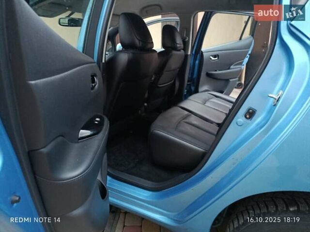 Синий Ниссан Лиф, объемом двигателя 0 л и пробегом 130 тыс. км за 5899 $, фото 18 на Automoto.ua