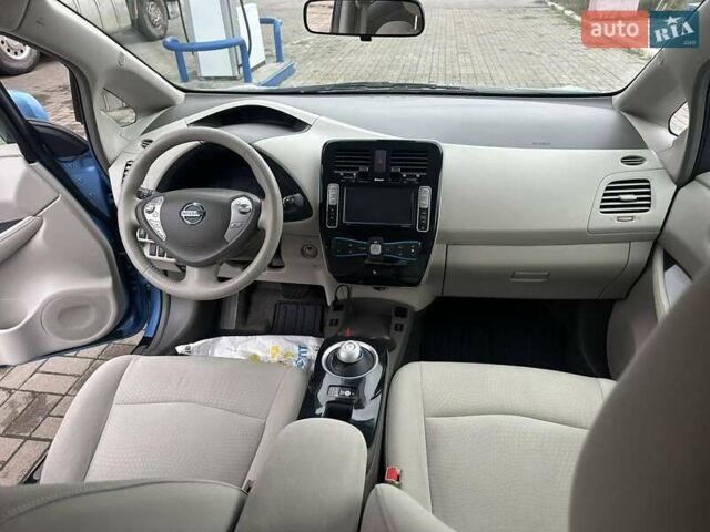 Синий Ниссан Лиф, объемом двигателя 0 л и пробегом 145 тыс. км за 5100 $, фото 11 на Automoto.ua