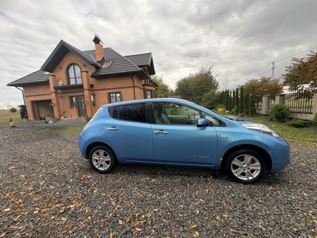 Синій Ніссан Ліф, об'ємом двигуна 0 л та пробігом 103 тис. км за 4900 $, фото 13 на Automoto.ua