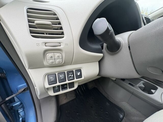 Синій Ніссан Ліф, об'ємом двигуна 0 л та пробігом 103 тис. км за 4900 $, фото 21 на Automoto.ua