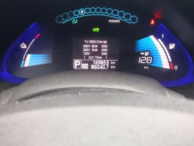 Синий Ниссан Лиф, объемом двигателя 0 л и пробегом 169 тыс. км за 7000 $, фото 2 на Automoto.ua