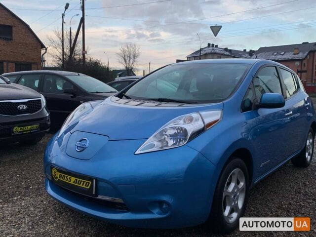 Синій Ніссан Ліф, об'ємом двигуна 24 л та пробігом 151 тис. км за 7800 $, фото 2 на Automoto.ua