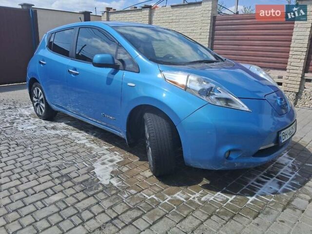 Синій Ніссан Ліф, об'ємом двигуна 0 л та пробігом 220 тис. км за 8900 $, фото 3 на Automoto.ua