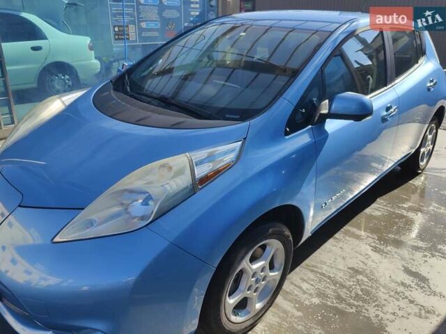 Синий Ниссан Лиф, объемом двигателя 0 л и пробегом 99 тыс. км за 6850 $, фото 11 на Automoto.ua