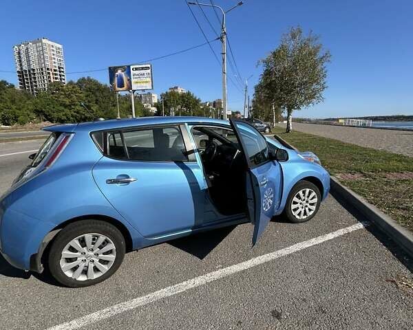Синий Ниссан Лиф, объемом двигателя 0 л и пробегом 111 тыс. км за 6500 $, фото 36 на Automoto.ua