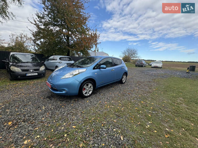 Синий Ниссан Лиф, объемом двигателя 0 л и пробегом 103 тыс. км за 4900 $, фото 11 на Automoto.ua