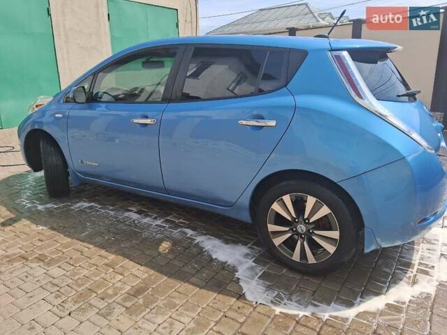 Синій Ніссан Ліф, об'ємом двигуна 0 л та пробігом 220 тис. км за 8900 $, фото 4 на Automoto.ua