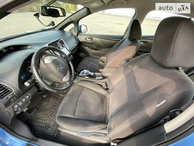 Синий Ниссан Лиф, объемом двигателя 0 л и пробегом 107 тыс. км за 5900 $, фото 21 на Automoto.ua
