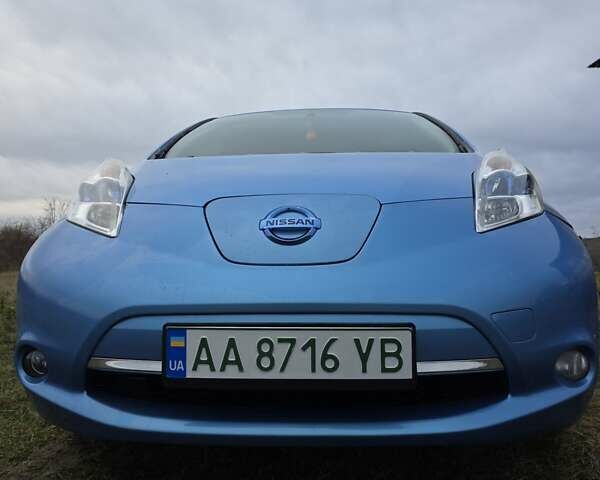 Синий Ниссан Лиф, объемом двигателя 0 л и пробегом 214 тыс. км за 5900 $, фото 3 на Automoto.ua