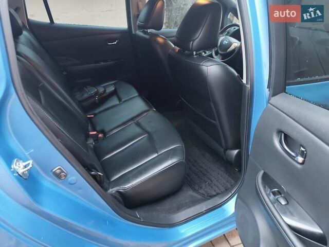 Синий Ниссан Лиф, объемом двигателя 0 л и пробегом 147 тыс. км за 8000 $, фото 11 на Automoto.ua